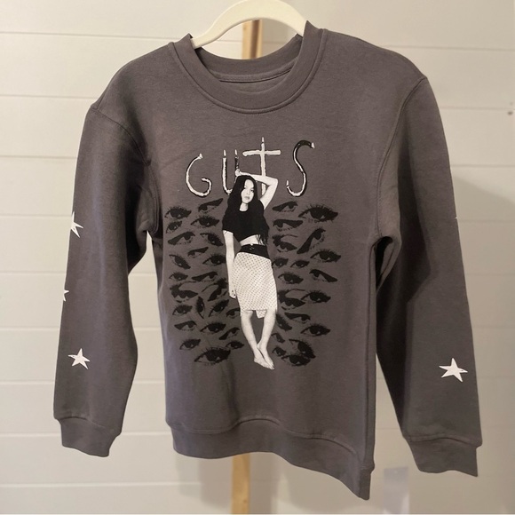 Olivia Rodrigo Girls Oversized Fleece Crew Neck Sweatshirt Gray NWT - Picture 1 of 7